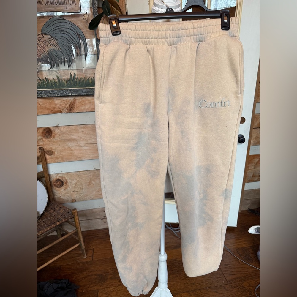 Comfrt Beige Joggers for Women M READ